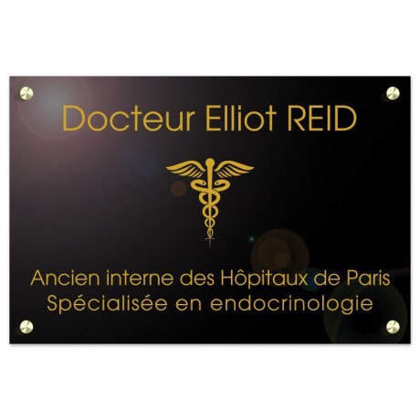 Plaque en plexiglas noir avec texte doré Plaque en plexiglas noir avec texte doré